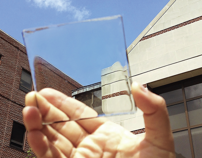 Primeros paneles solares transparentes
