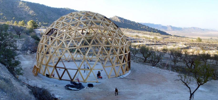 Cómo hacer un domo o cúpula geodésica en el jardín de casa | OVACEN