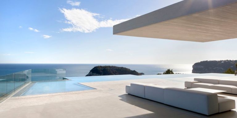 Tipos de pérgolas en jardín y porches de madera con ejemplos | OVACEN