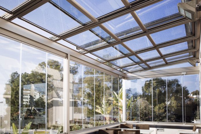 Análisis: acristalamiento, ventanas y cortinas de cristal en cerramientos