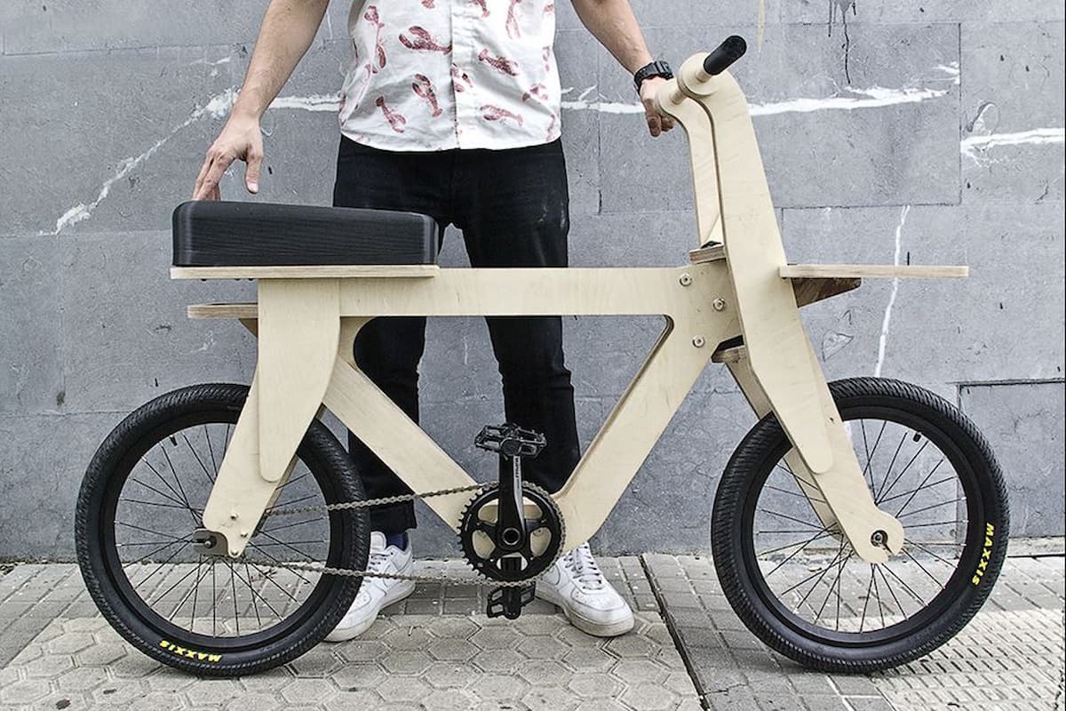 bicicleta de madera